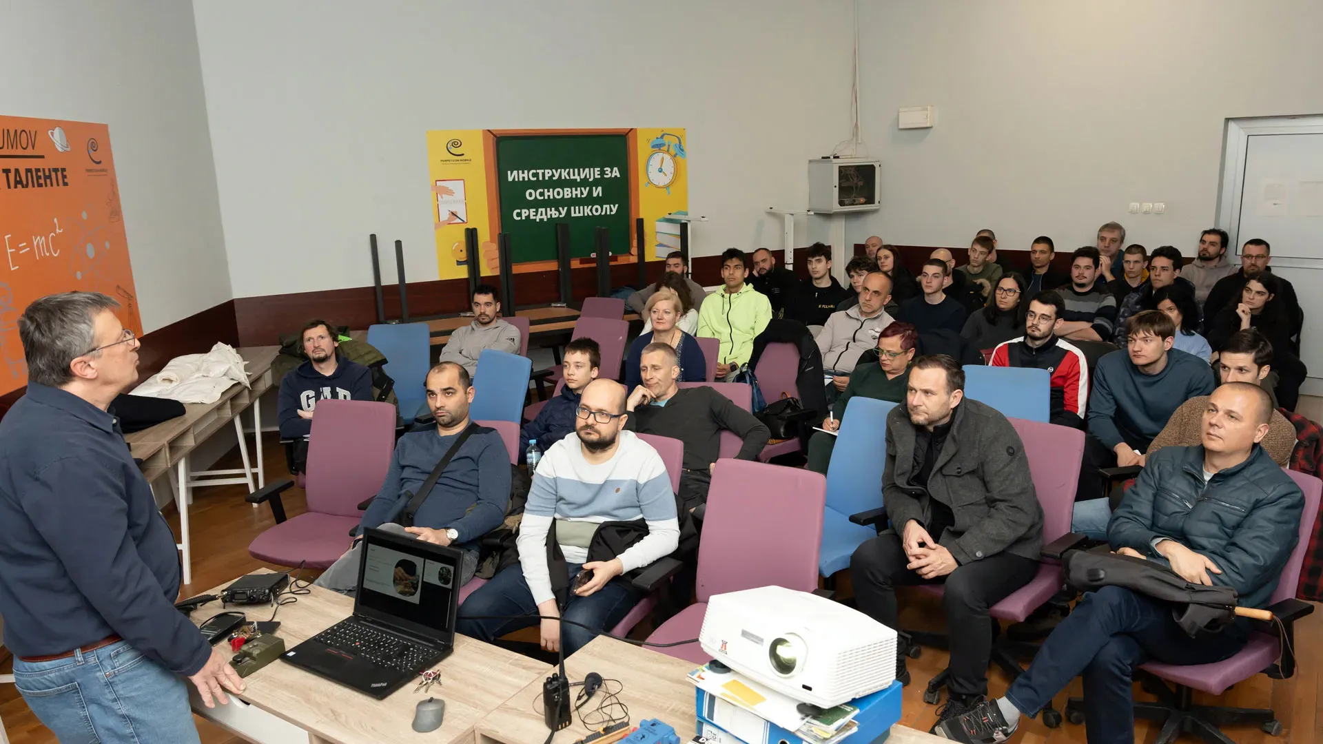 Veliko interesovanje za radioamaterski kurs u Banjoj Luci