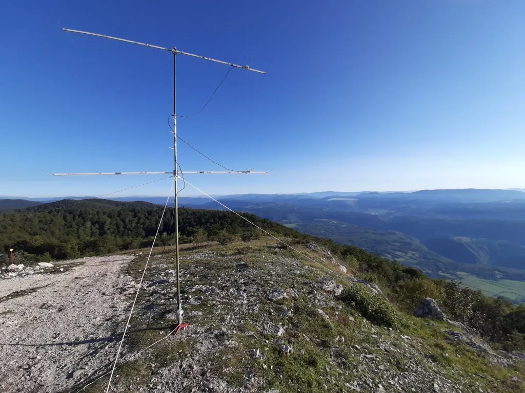 Antenski stub na lokaciji projekta Čemernica